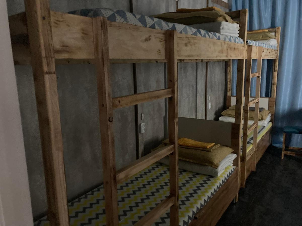 Hostel Del Luna อัลมาตี ภายนอก รูปภาพ