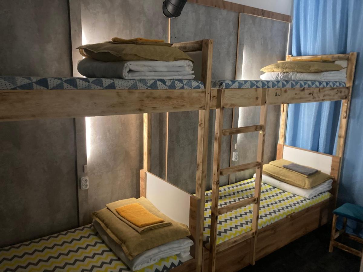 Hostel Del Luna อัลมาตี ภายนอก รูปภาพ