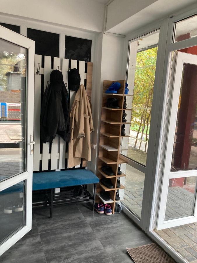 Hostel Del Luna อัลมาตี ภายนอก รูปภาพ